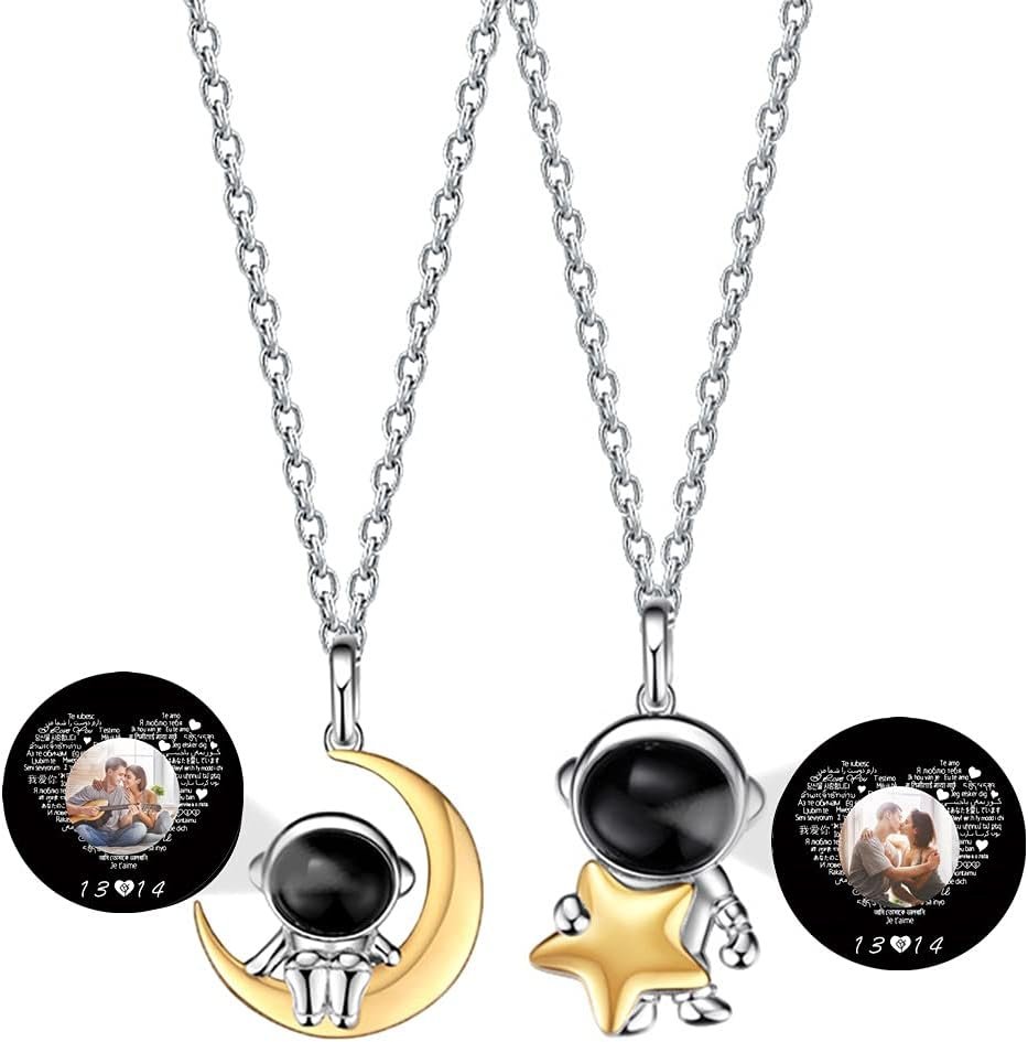 set adil Personalized Custom Photo 925 Silver Projection Necklace Couples Matching Necklaces Spaceman Pendants 2 PCS Promise Astronaut Friends Gift Jewelry for Him And Her